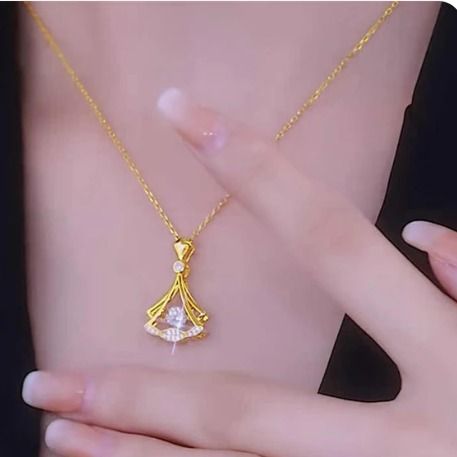 Gold plated fan necklace | Cash on Delivery | Delivery time 3 to 5 days.